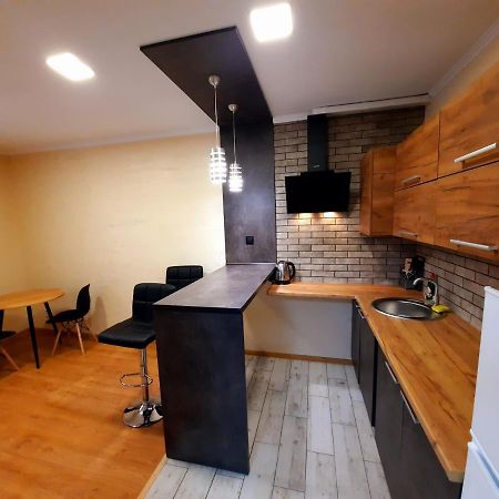 Нові Квартири Біля Вокзалу Іф "Хочу Цю" Apartamento Ivano-Frankivsk Exterior foto