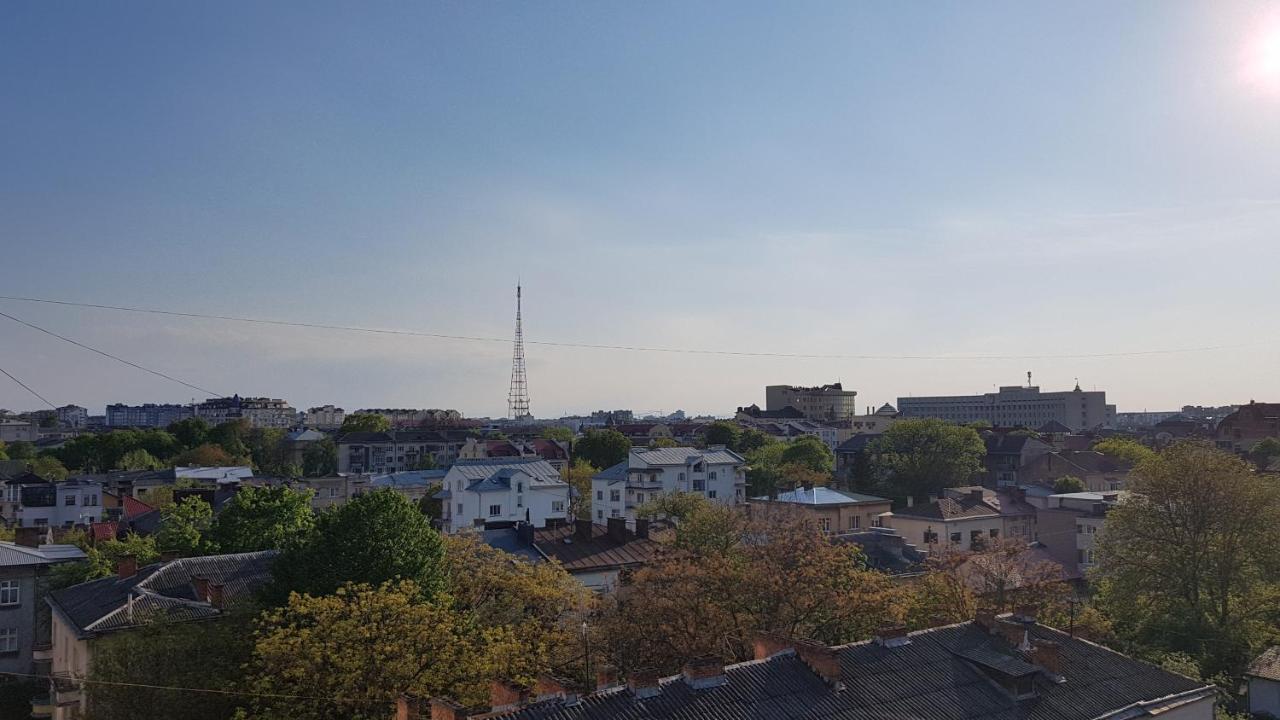 Нові Квартири Біля Вокзалу Іф "Хочу Цю" Apartamento Ivano-Frankivsk Exterior foto