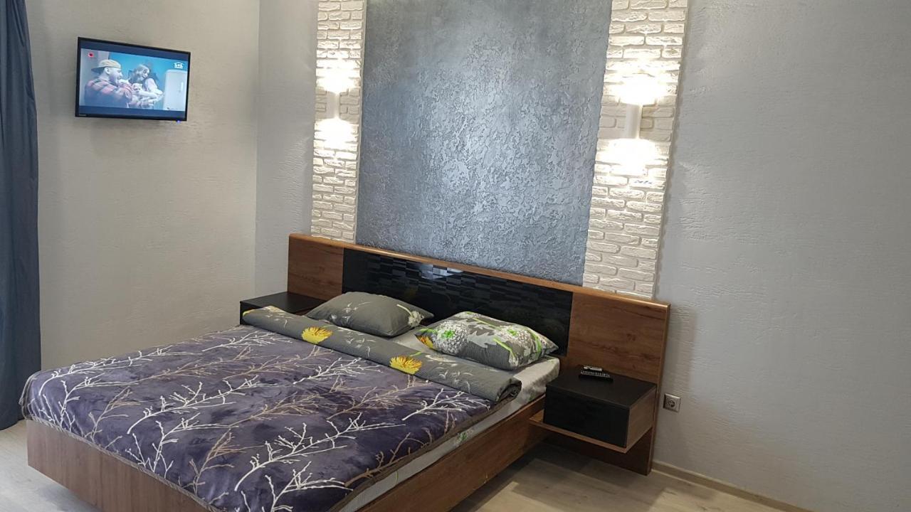 Нові Квартири Біля Вокзалу Іф "Хочу Цю" Apartamento Ivano-Frankivsk Exterior foto