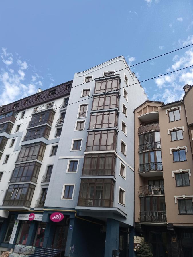 Нові Квартири Біля Вокзалу Іф "Хочу Цю" Apartamento Ivano-Frankivsk Exterior foto