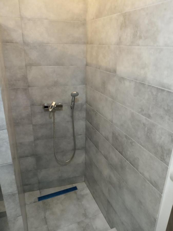 Нові Квартири Біля Вокзалу Іф "Хочу Цю" Apartamento Ivano-Frankivsk Exterior foto