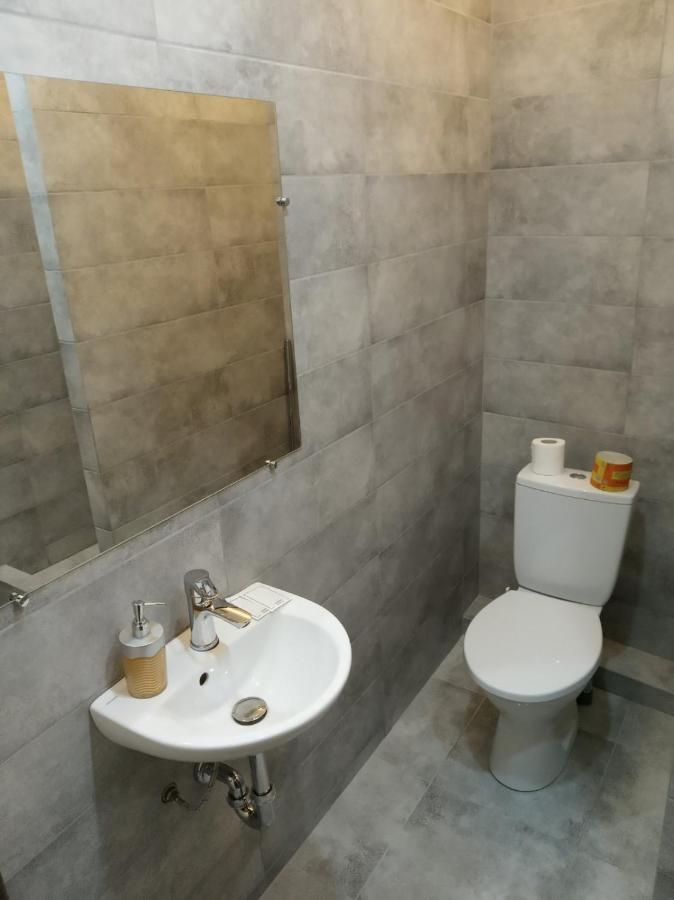 Нові Квартири Біля Вокзалу Іф "Хочу Цю" Apartamento Ivano-Frankivsk Exterior foto